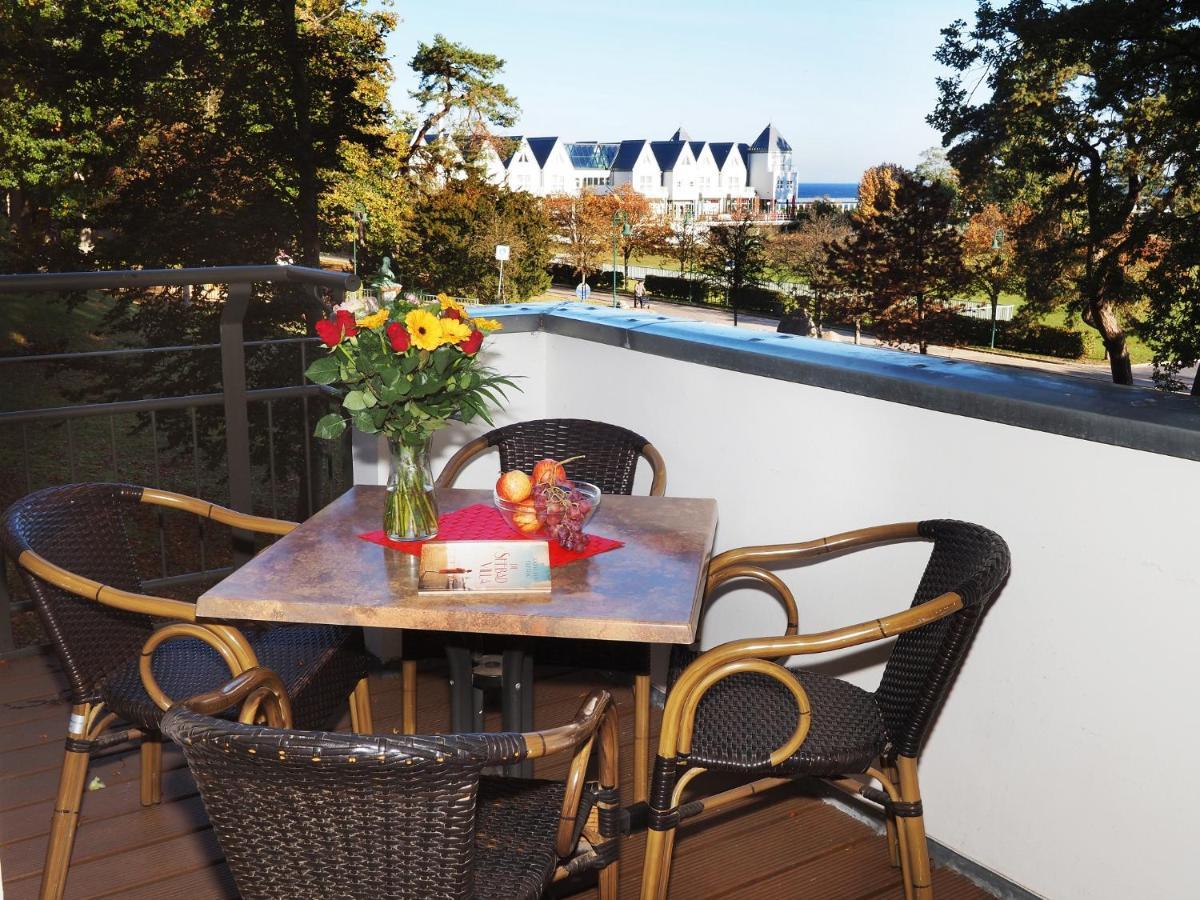 Kaiservillen Heringsdorf - Ferienwohnung Mit 2 Schlafzimmern Und Balkon D202 Bagian luar foto